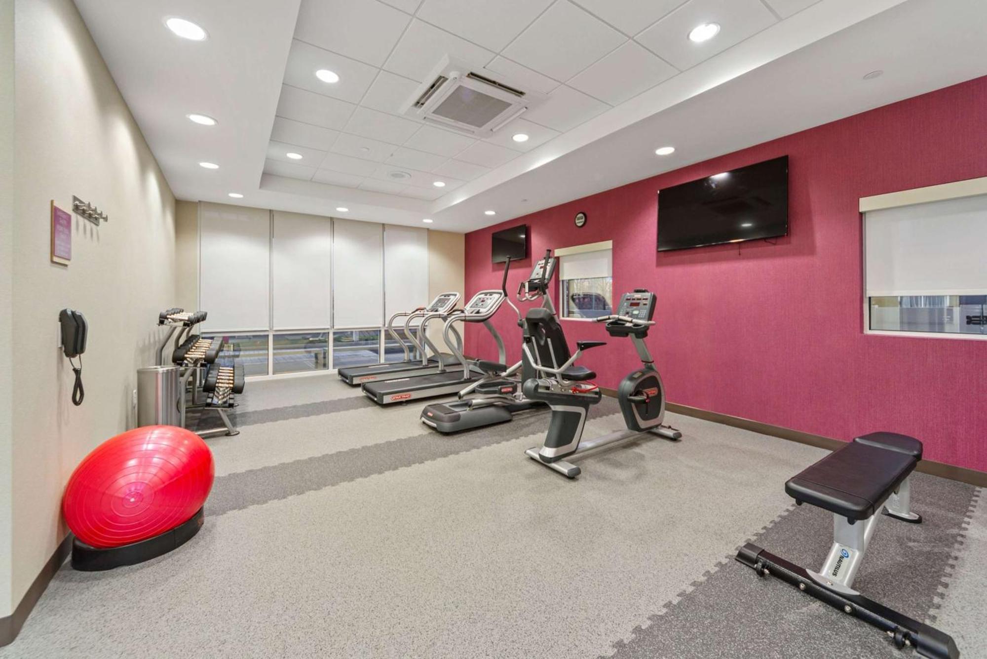 Home2 Suites By Hilton Newark Airport Exterior photo